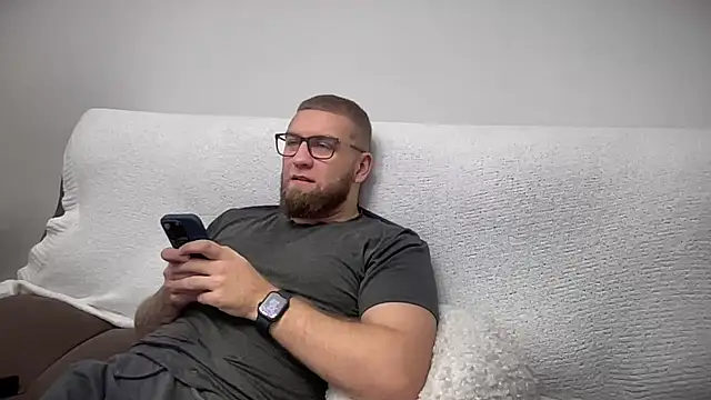 Snapshot of Bear_bear_ chatting on December 19, 7:40 pm Bear bear online show from December 19, 7:40 pm