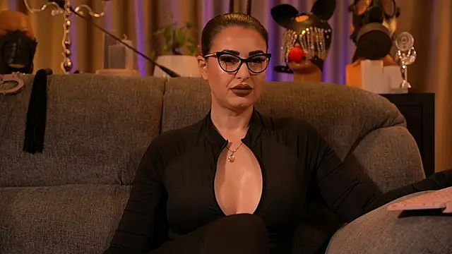 kelly kent online show from November 17, 12:49 am