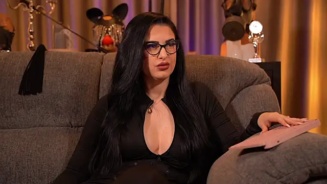 Snapshot of kelly_kent chatting on January 5, 5:27 pm kelly kent online show from January 5, 5:27 pm