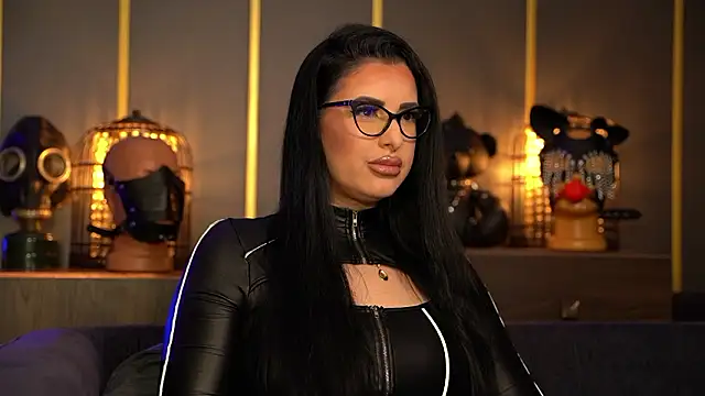 Snapshot of kelly_kent chatting on February 12, 11:00 pm kelly kent online show from February 12, 11:00 pm