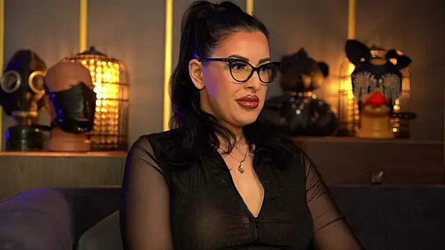 Snapshot of kelly_kent chatting on February 17, 12:18 am kelly kent online show from February 17, 12:18 am