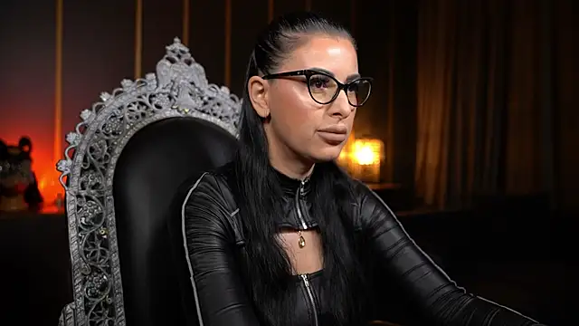 Snapshot of kelly_kent chatting on June 15, 7:05 pm kelly kent online show from June 15, 7:05 pm