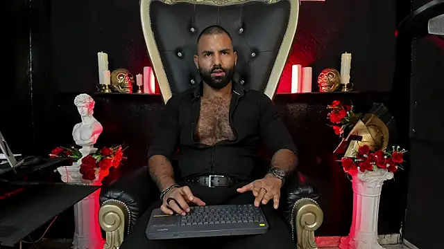 Snapshot of BeardAndrew chatting on July 8, 1:10 am BeardAndrew online show from July 8, 1:10 am