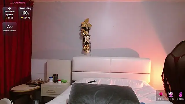 Freyja soh online show from December 22, 10:18 pm