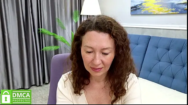 Snapshot of MyrtleGirl_5 chatting on June 16, 6:10 pm MyrtleGirl 5 online show from June 16, 6:10 pm