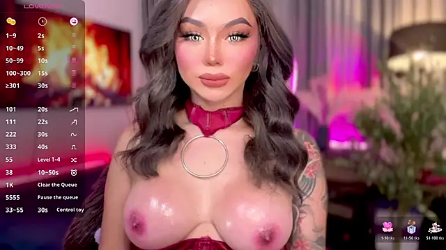 Snapshot of sassy_olivia chatting on January 6, 7:23 am sassy olivia online show from January 6, 7:23 am