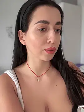 Snapshot of Emylia chatting on January 24, 1:03 pm Emylia online show from January 24, 1:03 pm