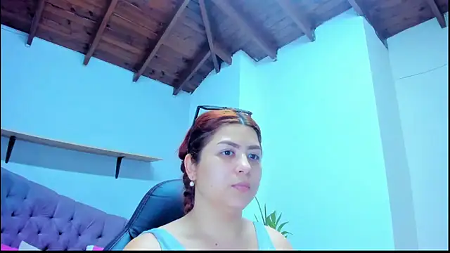 Gretta Queen online show from March 4, 6:25 pm
