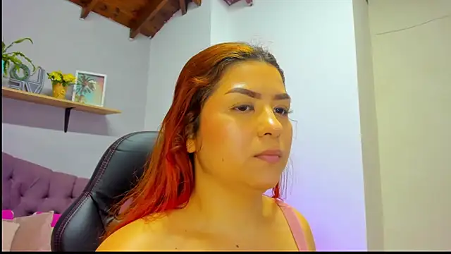 Gretta Queen online show from April 1, 6:38 pm