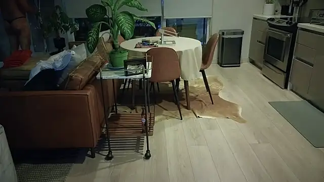 Snapshot of HungandThickLatin chatting on September 21, 11:56 am HungandThickLatin online show from September 21, 11:56 am