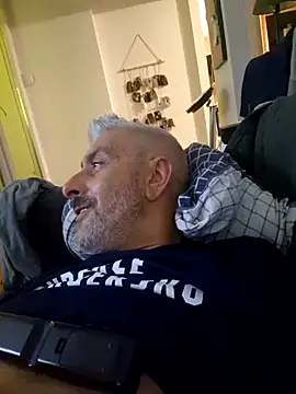 cuci45 online show from November 20, 8:52 pm