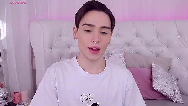 RobbyCharming online show from January 12, 7:42 pm