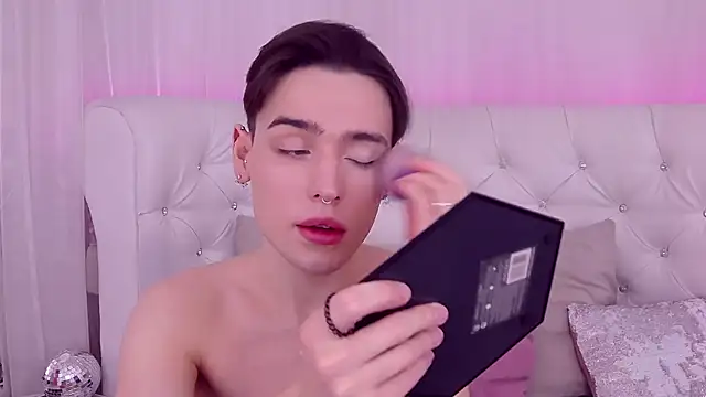 RobbyCharming online show from January 26, 7:41 pm