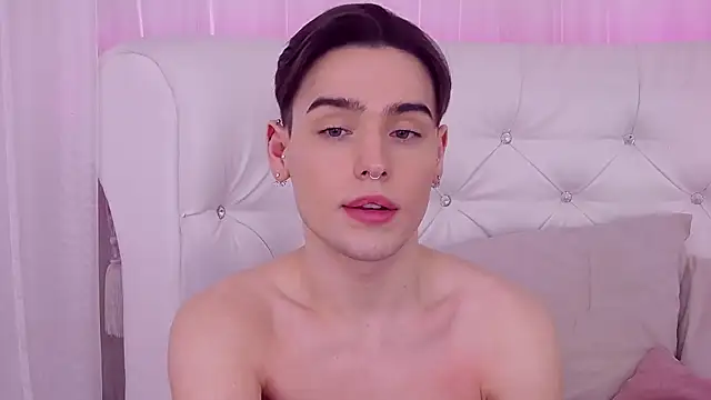 RobbyCharming online show from January 28, 2:21 am