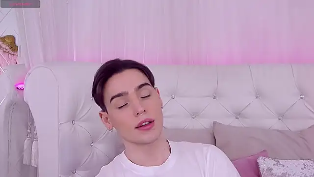 RobbyCharming online show from February 2, 7:57 pm