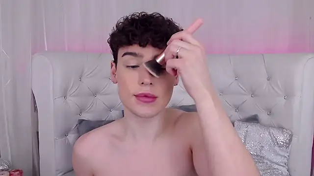 RobbyCharming online show from October 15, 3:39 am