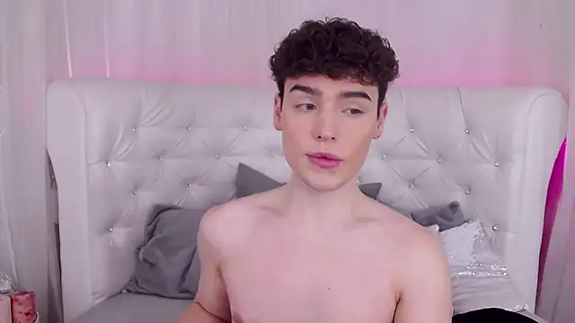 RobbyCharming online show from October 17, 3:42 am