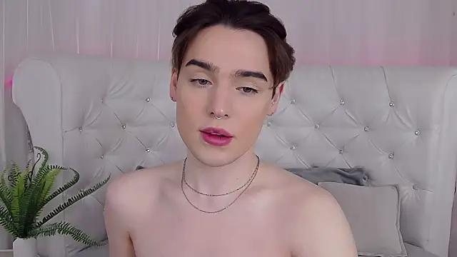 RobbyCharming online show from March 27, 4:29 am