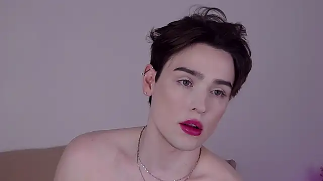 RobbyCharming online show from May 28, 7:05 am
