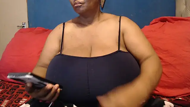 CUTEFIRMMELONSS online show from October 28, 10:52 am