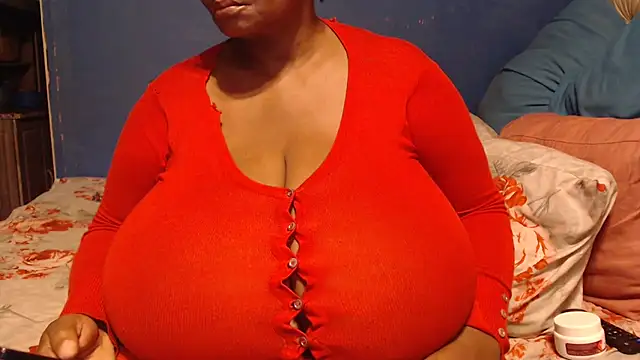 CUTEFIRMMELONSS online show from February 14, 5:10 pm