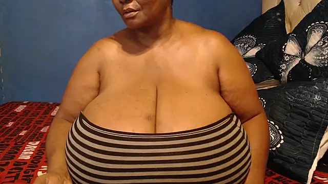 CUTEFIRMMELONSS online show from February 23, 1:52 pm