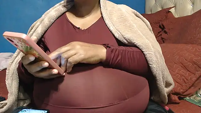 CUTEFIRMMELONSS online show from May 24, 5:29 pm
