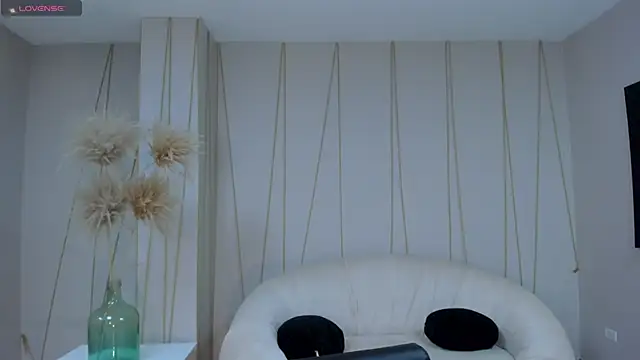 Snapshot of MariamRivera_ chatting on January 29, 4:05 am MariamRivera  online show from January 29, 4:05 am