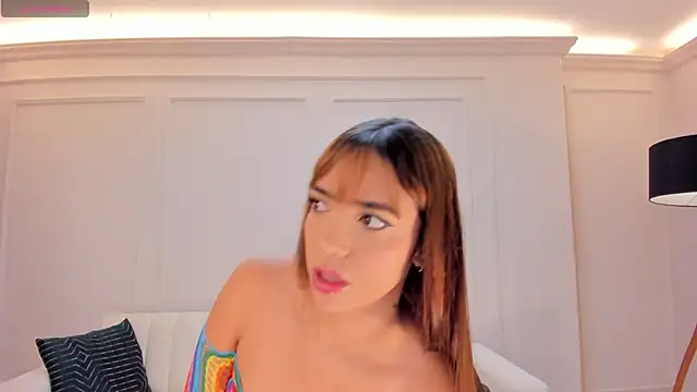 Snapshot of MariamRivera_ chatting on March 9, 11:46 pm MariamRivera  online show from March 9, 11:46 pm