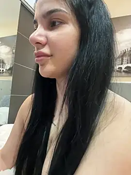 Samira30 online show from February 7, 8:45 pm