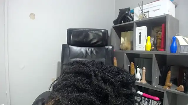 Shaniko89 online show from November 15, 12:56 pm