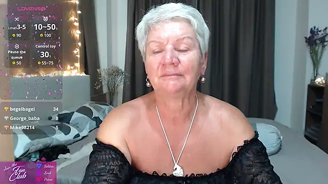 roxana brooks online show from May 5, 2:03 pm