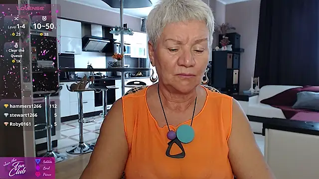 roxana brooks online show from June 18, 1:15 pm