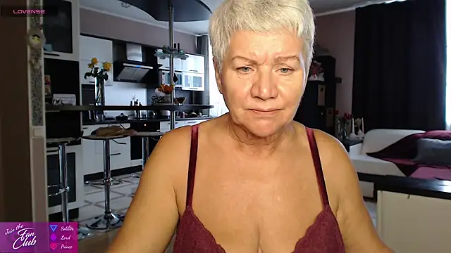 roxana brooks online show from July 2, 10:32 am