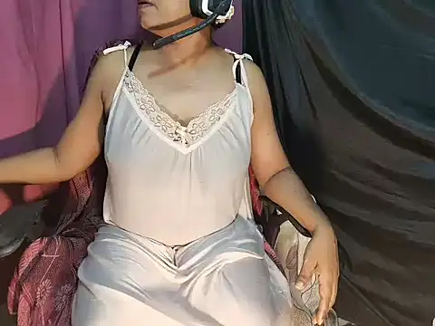 Snapshot of shani-akki chatting on May 22, 5:18 pm shani-akki online show from May 22, 5:18 pm