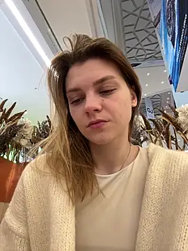 Snapshot of ValenciaShock chatting on February 5, 6:40 am ValenciaShock online show from February 5, 6:40 am