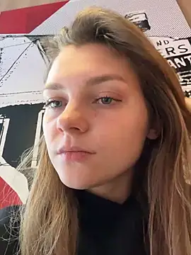 Snapshot of ValenciaShock chatting on February 11, 6:40 am ValenciaShock online show from February 11, 6:40 am