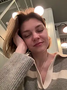 Snapshot of ValenciaShock chatting on February 20, 6:48 am ValenciaShock online show from February 20, 6:48 am