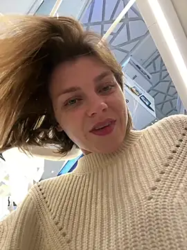 Snapshot of ValenciaShock chatting on February 26, 6:45 am ValenciaShock online show from February 26, 6:45 am