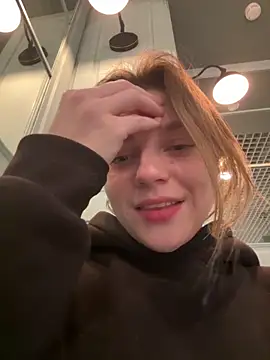 Snapshot of ValenciaShock chatting on February 28, 7:42 am ValenciaShock online show from February 28, 7:42 am