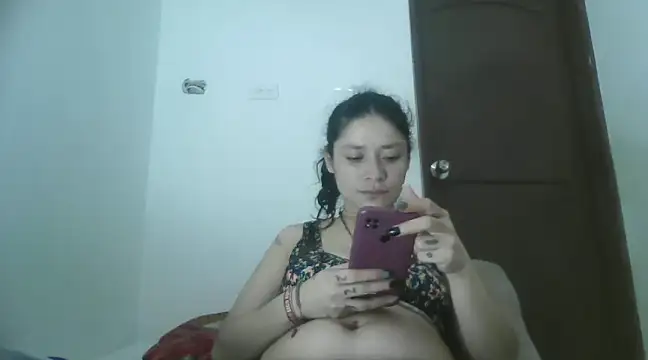 TamaraNauthy online show from January 9, 3:55 pm