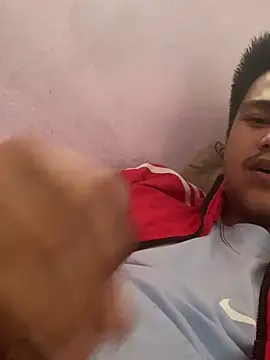 Hullax online show from March 13, 3:02 am