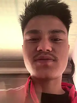 Hullax online show from March 20, 1:32 am