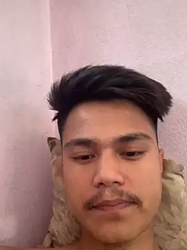 Hullax online show from April 16, 3:07 am