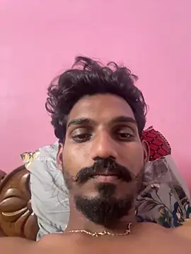 Snapshot of yo19boy chatting on February 8, 6:33 pm yo19boy online show from February 8, 6:33 pm