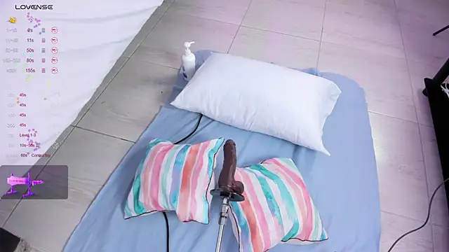 Snapshot of Isabella_Daniell chatting on November 12, 3:29 am Isabella Daniell online show from November 12, 3:29 am