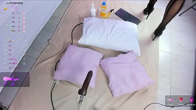 Snapshot of Isabella_Daniell chatting on December 18, 4:07 am Isabella Daniell online show from December 18, 4:07 am