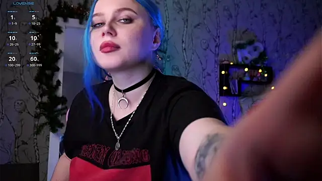 Moon Valkyrie online show from January 4, 1:21 pm