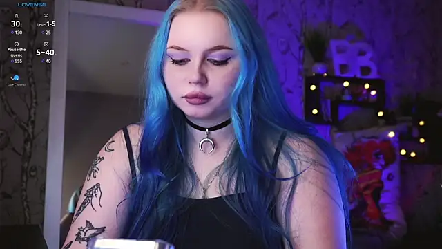 Moon Valkyrie online show from February 3, 12:14 pm