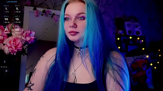 Moon Valkyrie online show from February 10, 2:59 pm